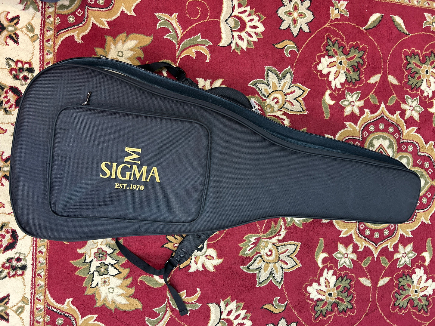 Sigma DM18 Acoustic Guitar (Pre-Owned)