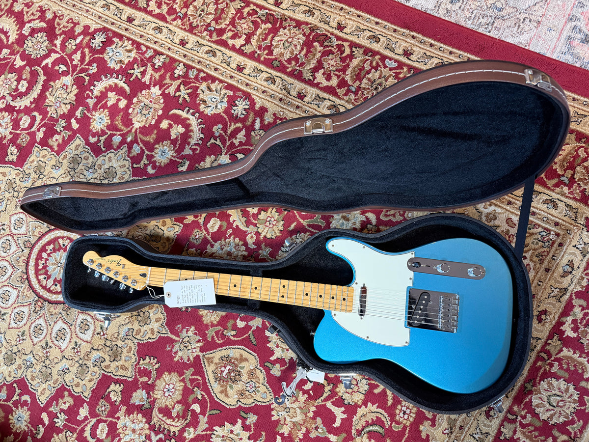 Fender Standard Telecaster (2012), Lake Placid Blue, Maple Fingerboard, Made in Mexico (Pre-Owned)
