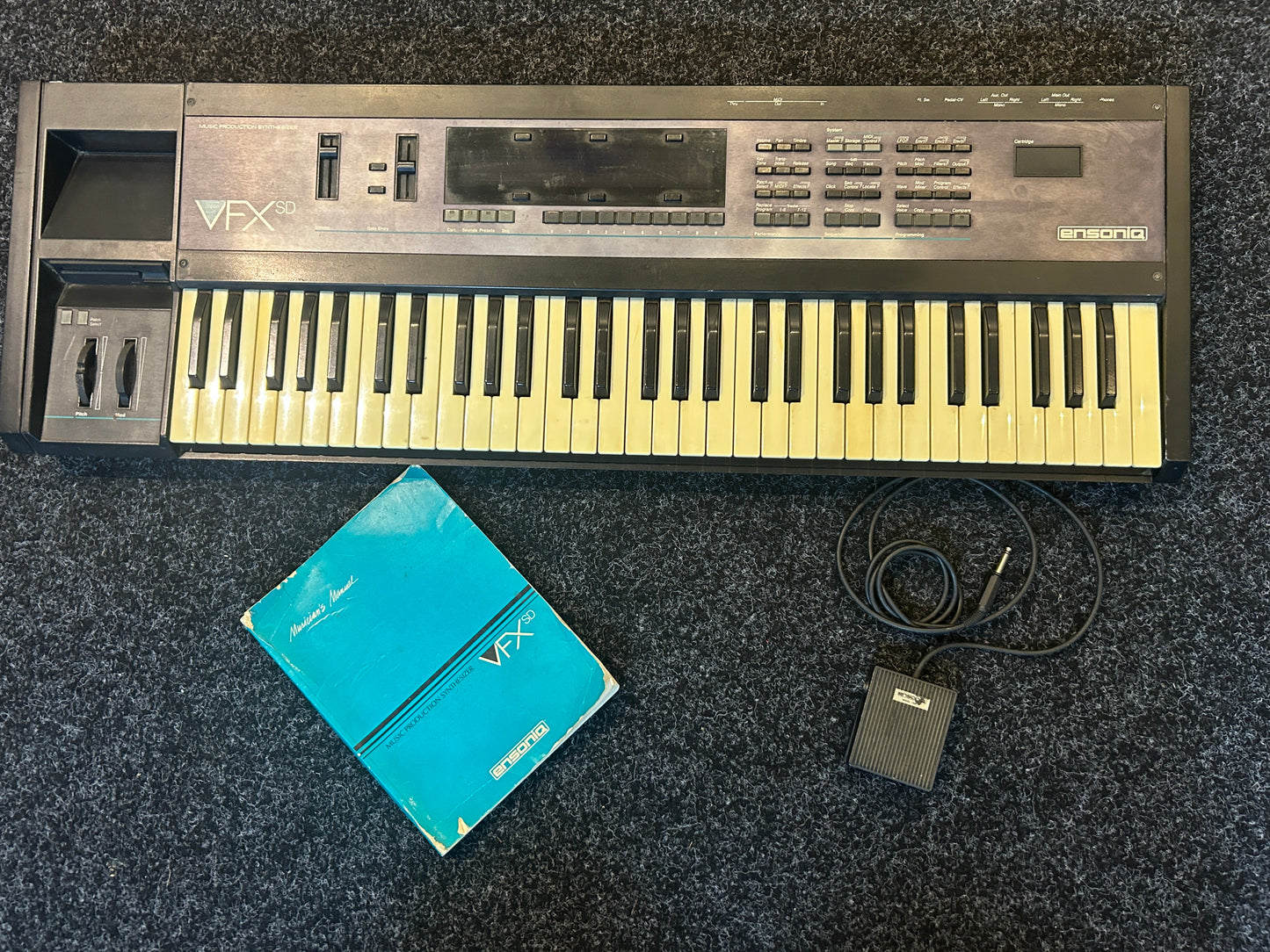 Ensoniq VFX SD Synthesiser (1989) (Pre-Owned)