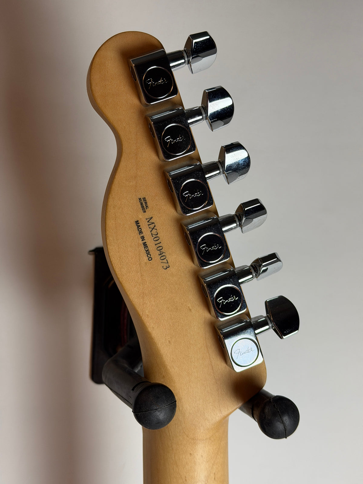 Fender Player Telecaster, Maple Fingerboard, Butterscotch Blonde (Pre-Owned)