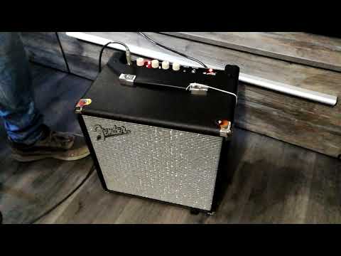 Fender Rumble 25 V3 25 Watt Bass Combo