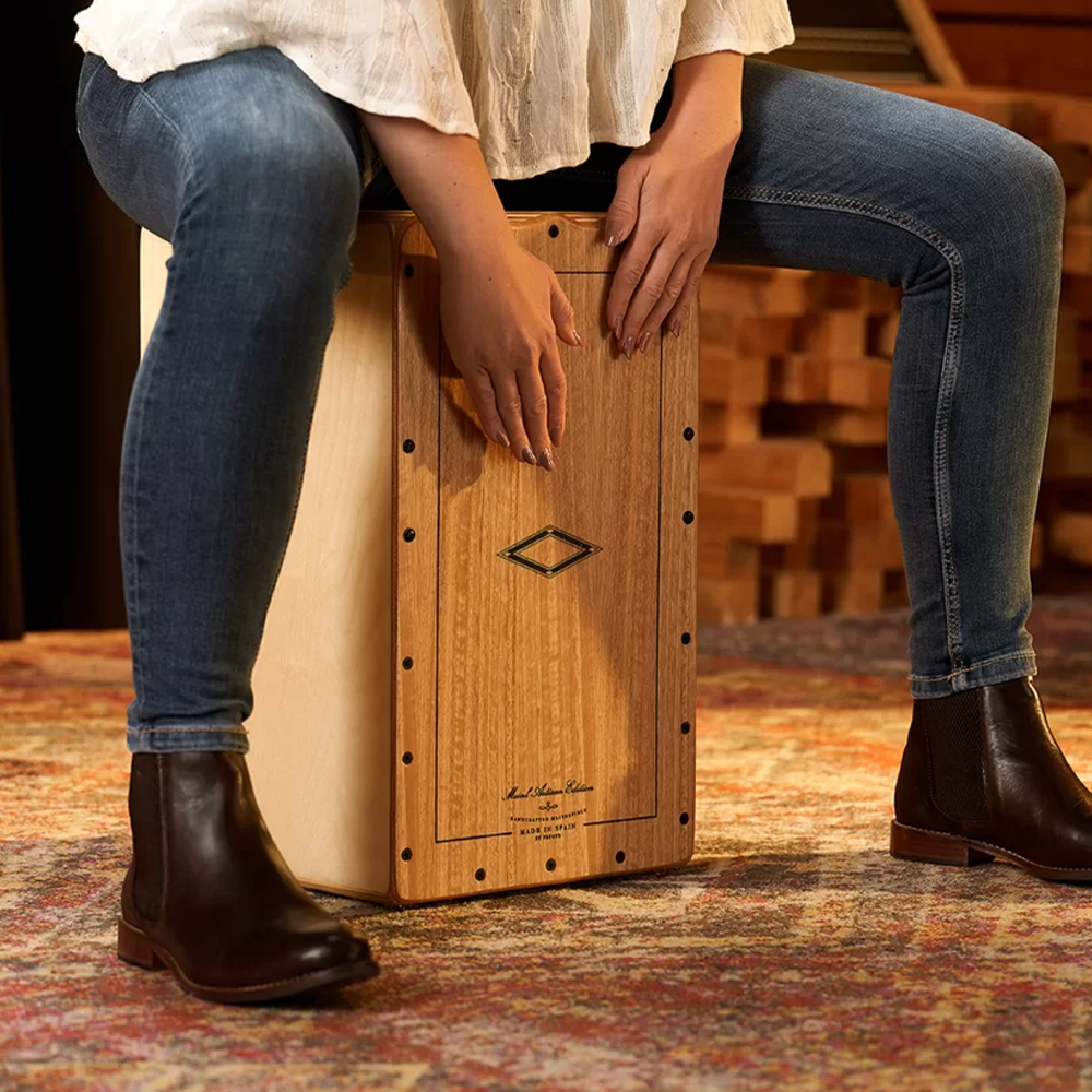 Meinl Artisan Edition AETLLE Tango Line Spanish Cajon, Light Eucalyptus Frontplate