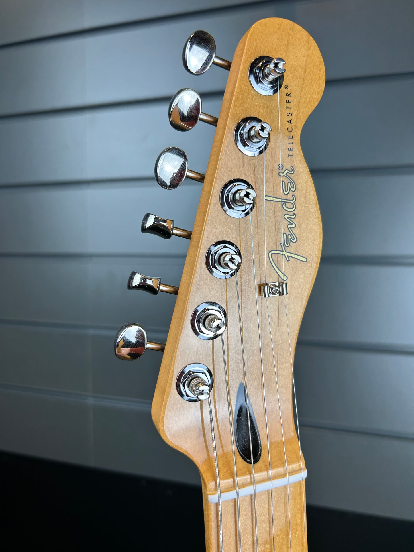 Fender Player II Telecaster, Maple Fingerboard, Butterscotch Blonde (B-Stock)