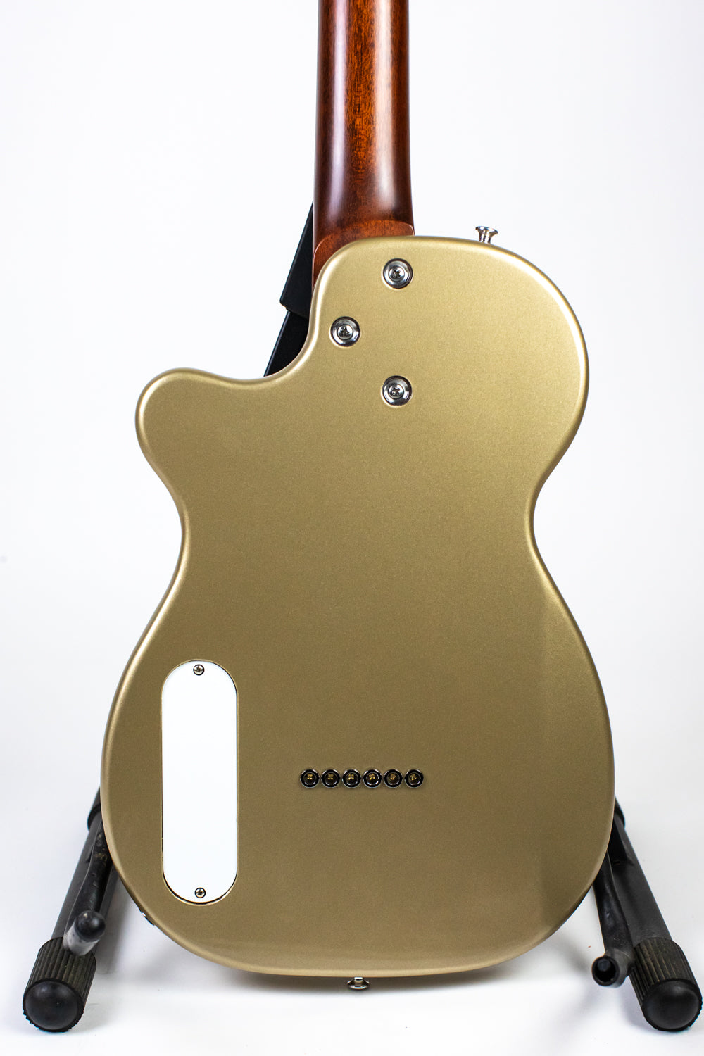 Harmony Standard Juno, RW FB, Champagne