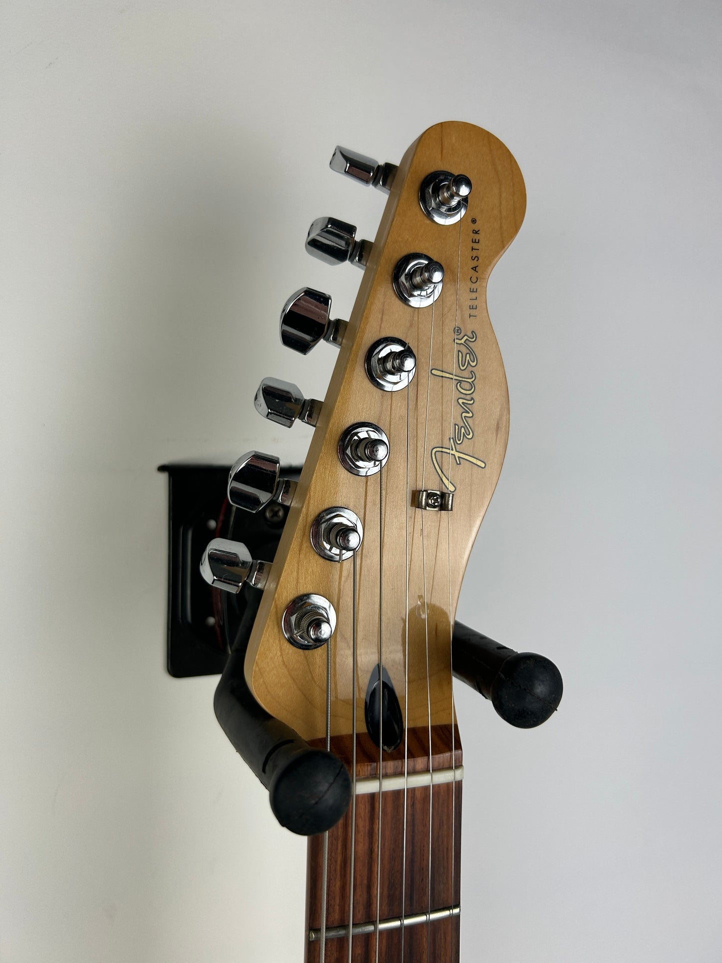 Fender Player Telecaster HH, Pau Ferro Fingerboard, 3-Color Sunburst