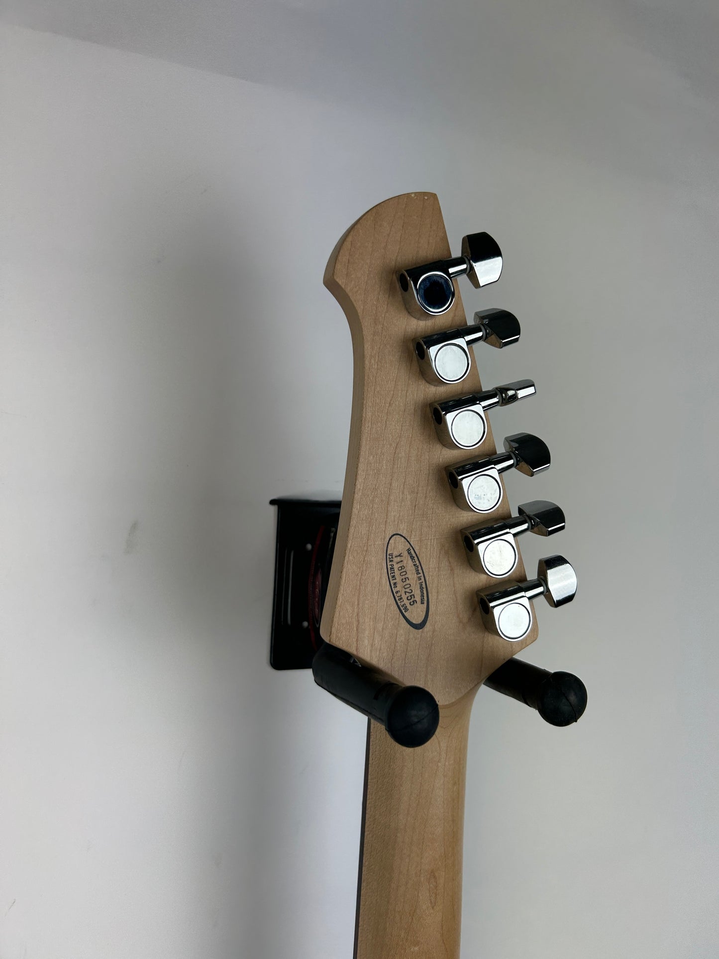 Line 6 Variax Standard, White (Pre-Owned)