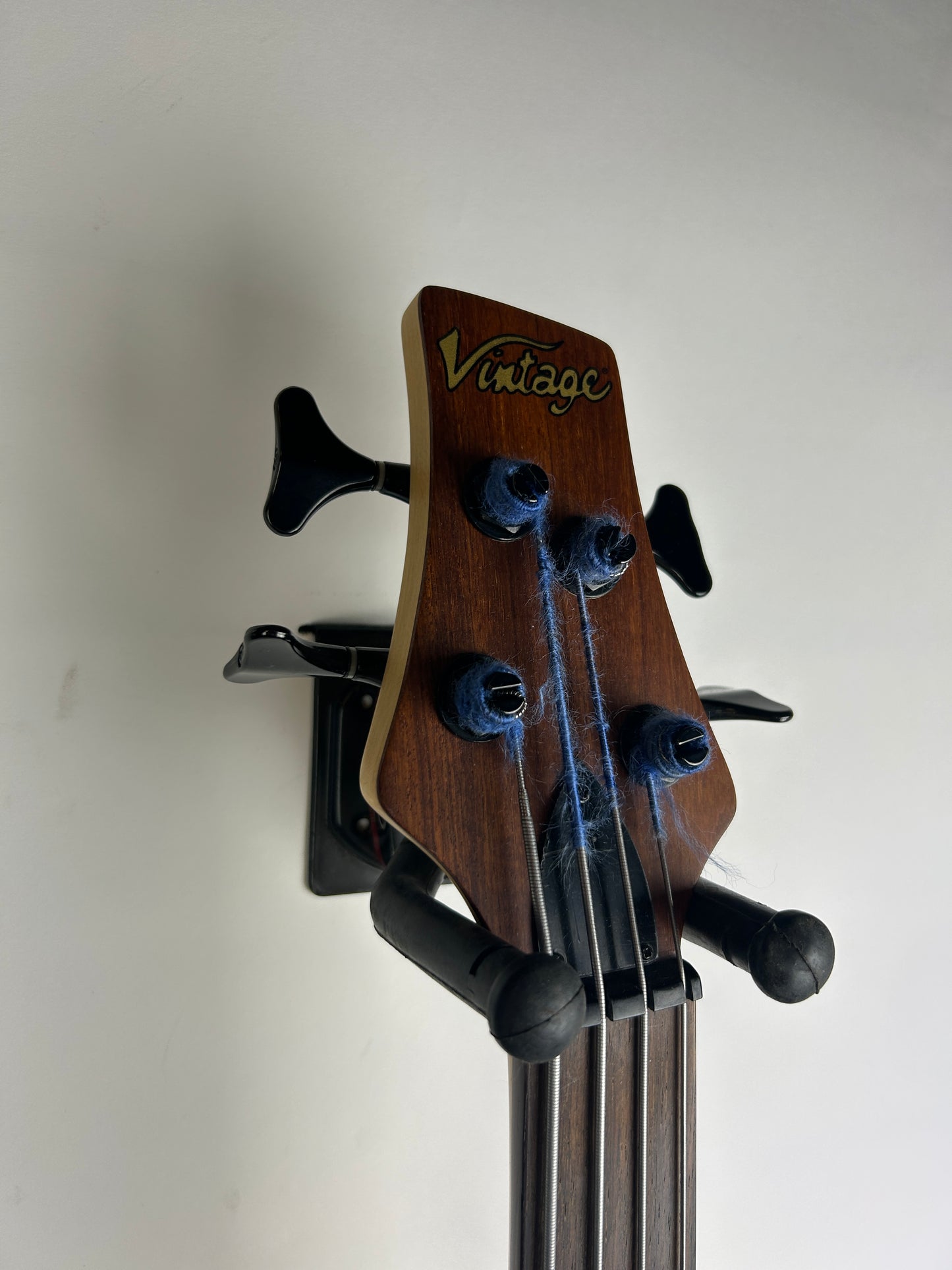 Vintage V940FL Fretless Bass (Pre-Owned)
