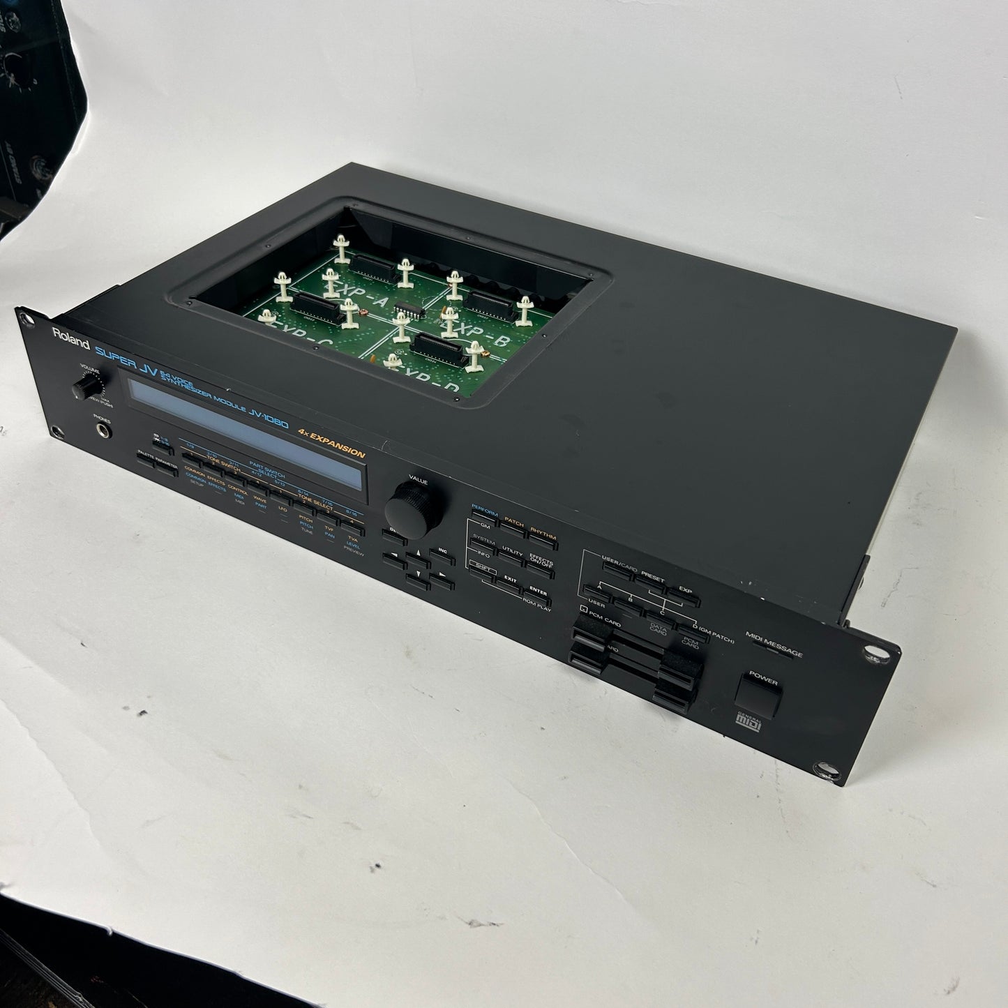 Roland JV1080 Synthesizer (Pre-Owned)