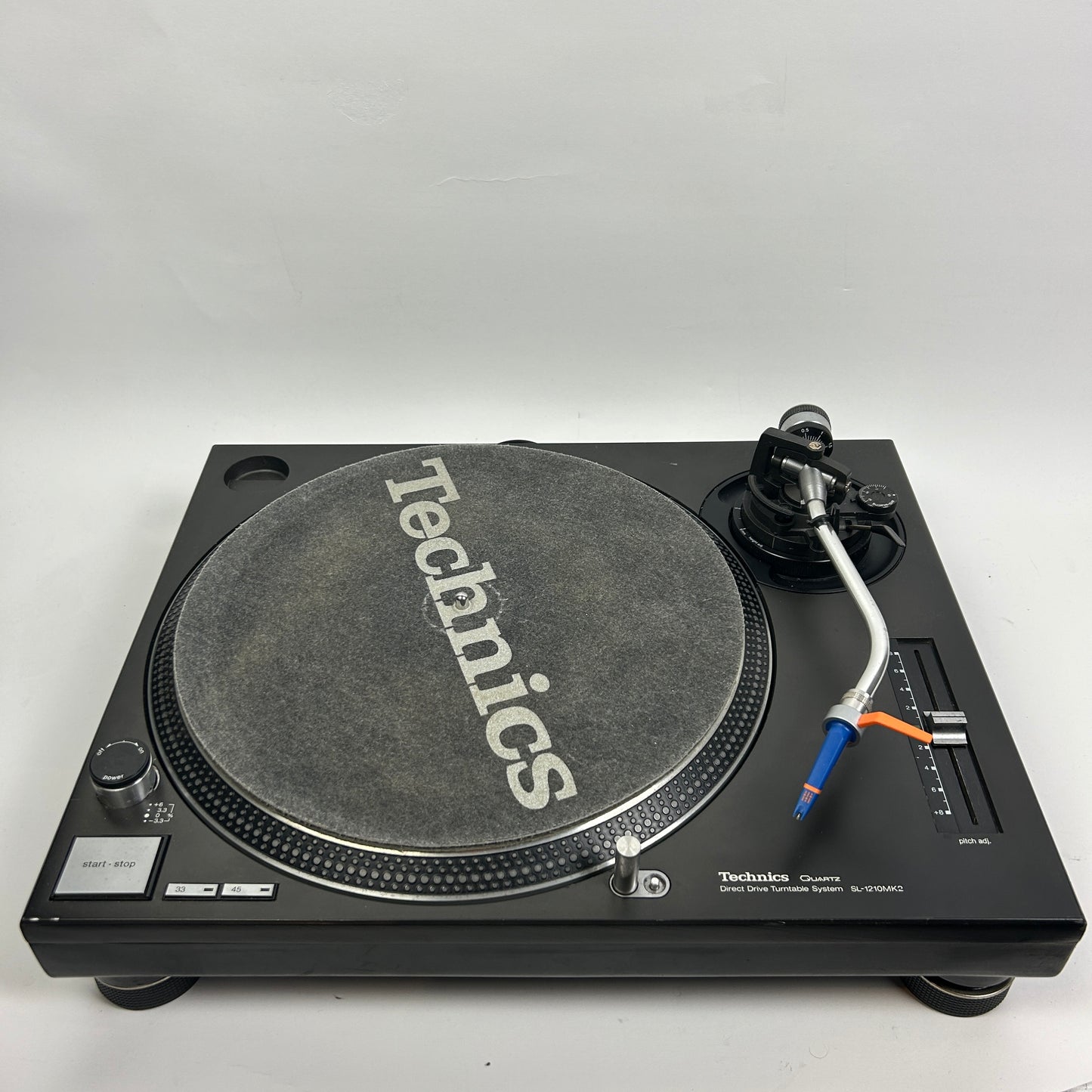 Technics SL1210 mk2 Turntable