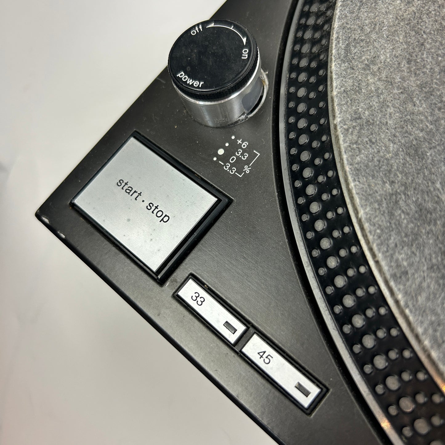 Technics SL1210 mk2 Turntable