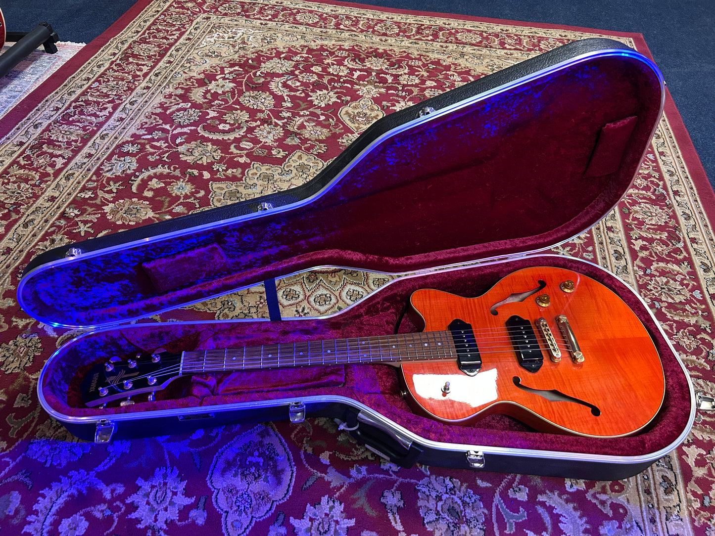 Yamaha AEX502 Semi-Hollow Electric, Orange Stain