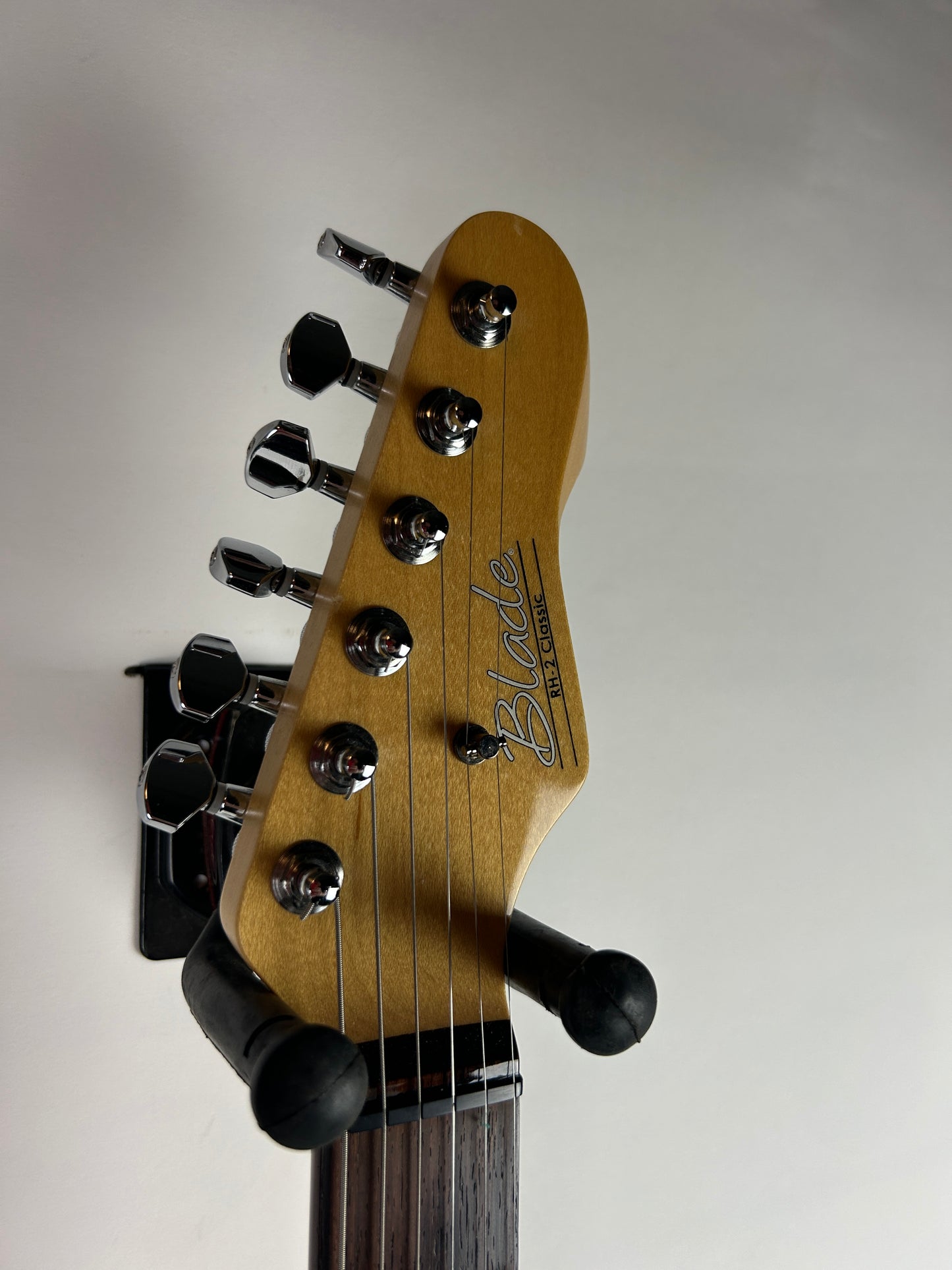 Levinson Blade RH2 Classic, Red (Pre-Owned)