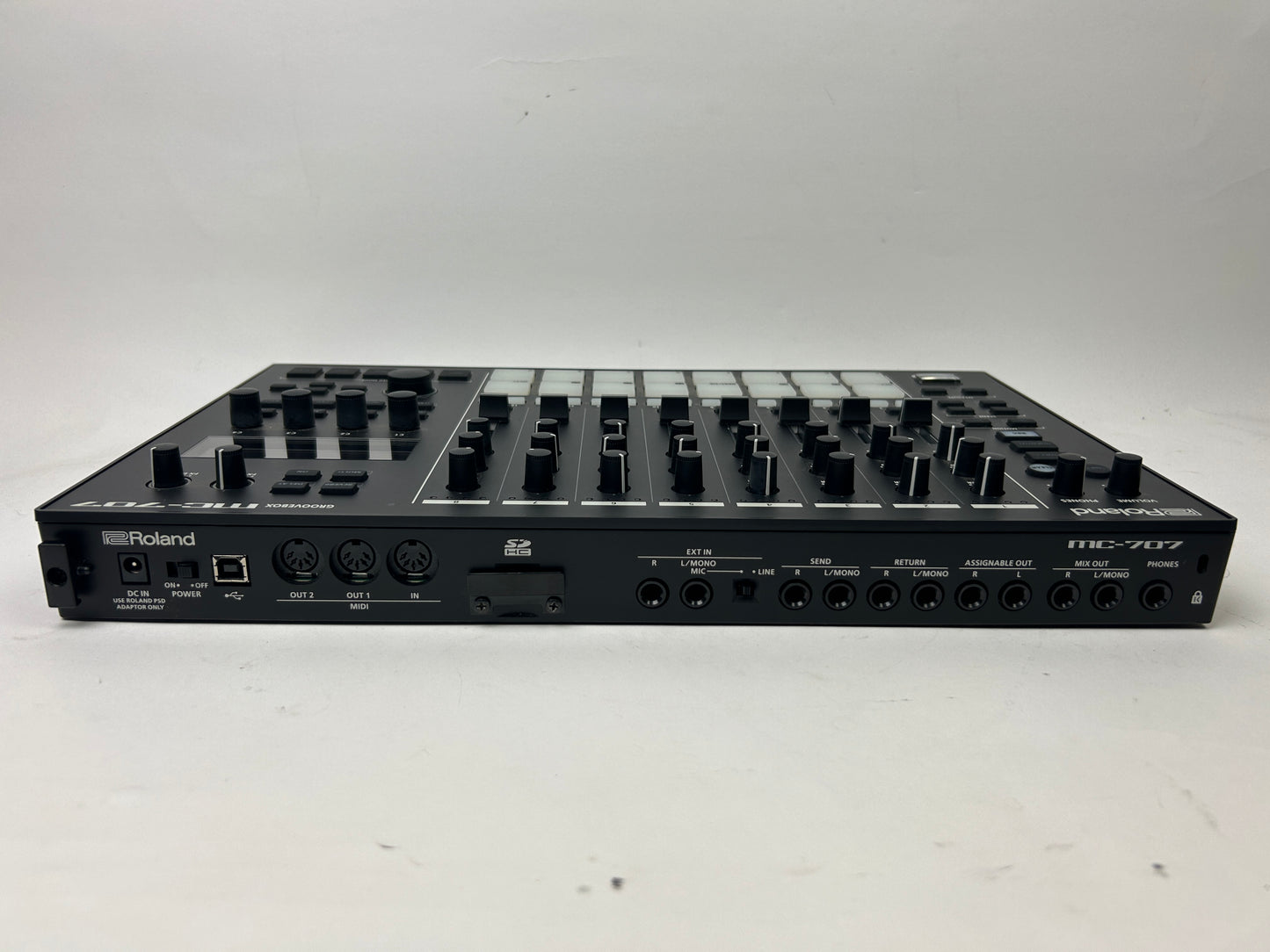 Roland MC707 Groovebox (Pre-Owned)