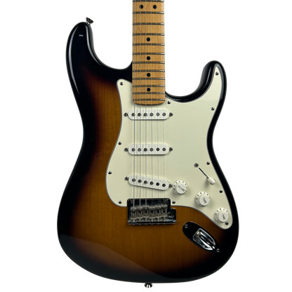 Fender American Standard Stratocaster (2007), Maple Fingerboard, 3-Color Sunburst (Pre-Owned)