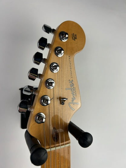 Fender American Standard Stratocaster (2007), Maple Fingerboard, 3-Color Sunburst (Pre-Owned)
