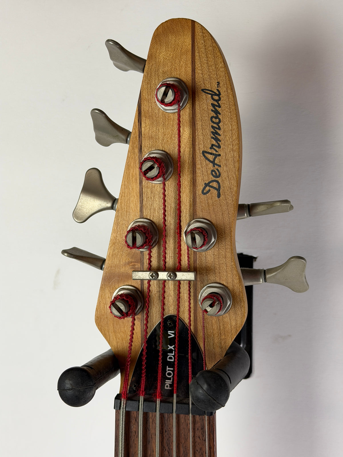 DeArmond Pilot DLX VI 6-String Active Bass, Natural, Crafted in Korea (Pre-Owned)