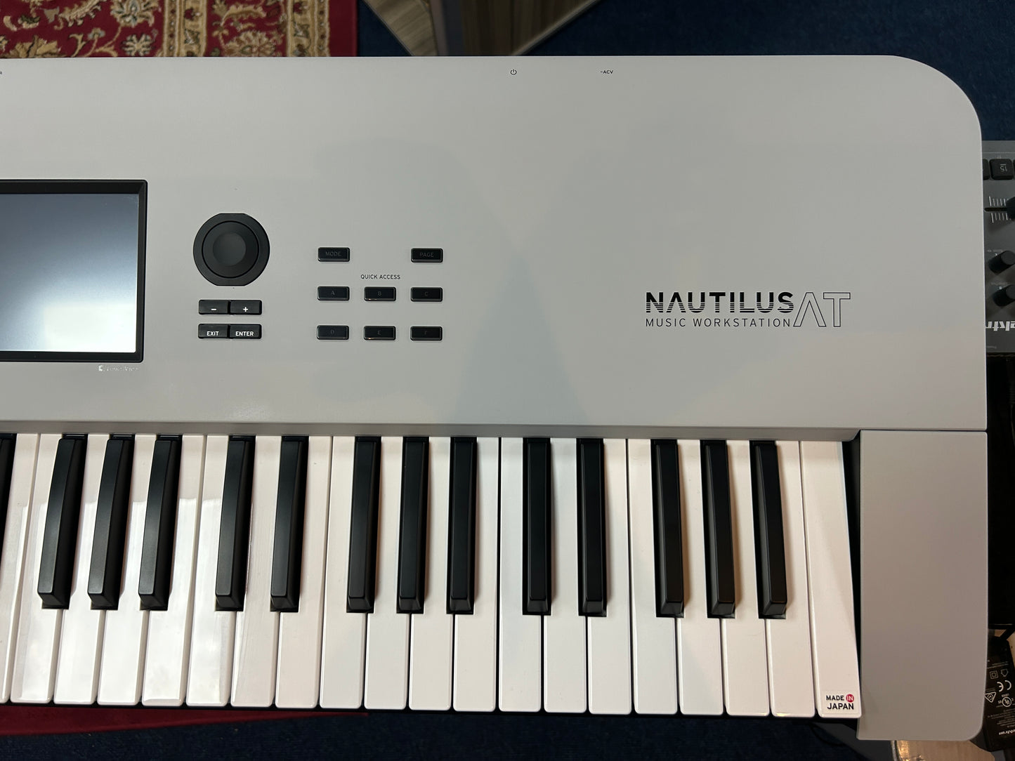Korg Nautilus 61AT Grey Edition (Pre-Owned)