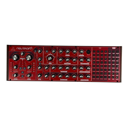 Behringer Neutron Semi-Modular Paraphonic Analogue Synthesizer (Pre-Owned)