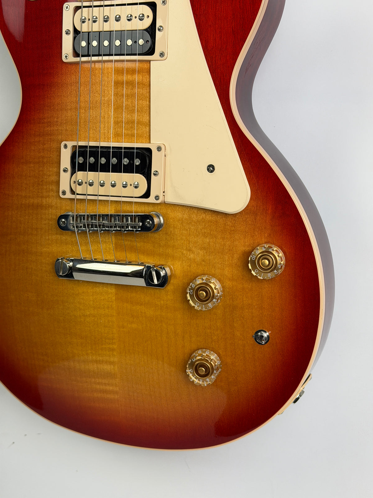 Gibson Les Paul Classic 100th Anniversary Edition (2015) Heritage Cherry Sunburst with Kluson Tuners (Pre-Owned)