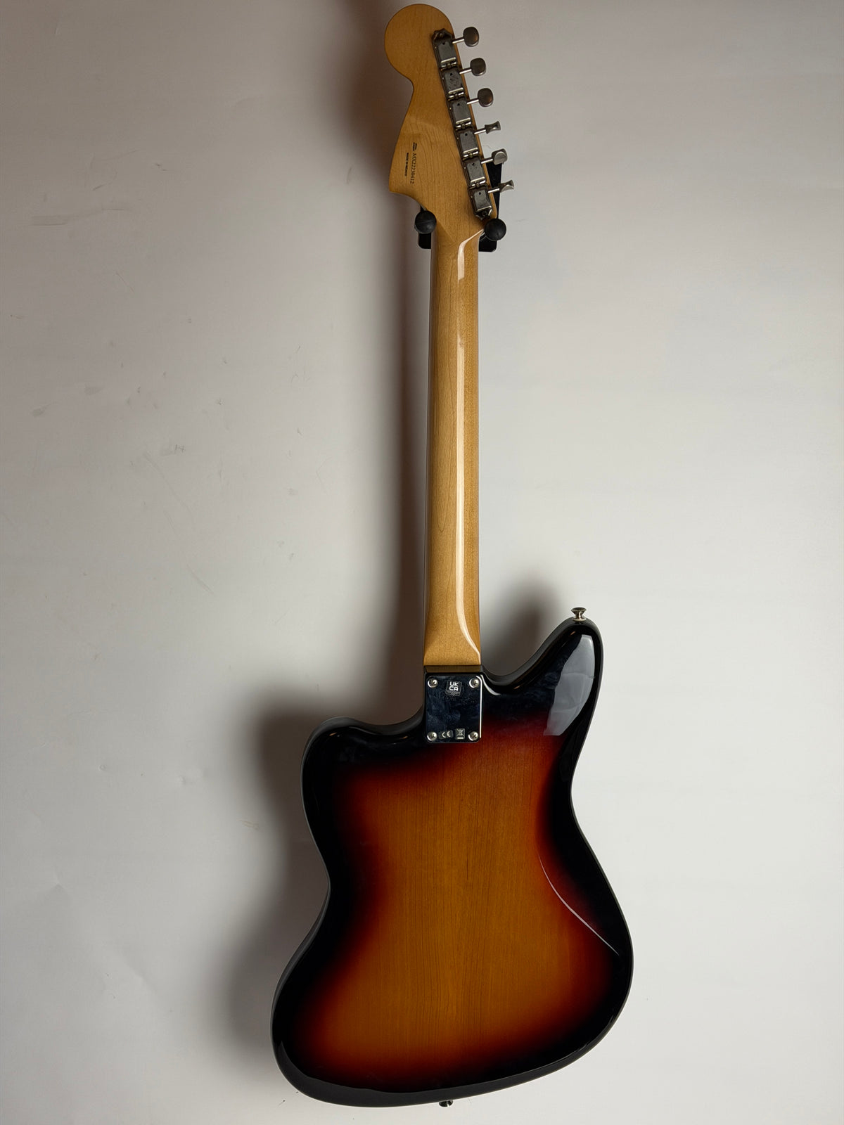 Fender Vintera '60s Jaguar, Pau Ferro Fingerboard, 3-Color Sunburst (Pre-Owned)
