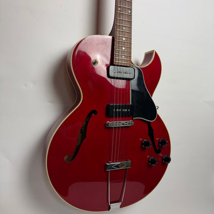 Gibson ES135 (2001) Semi-Hollow Electric Guitar, Red (Pre-Owned)
