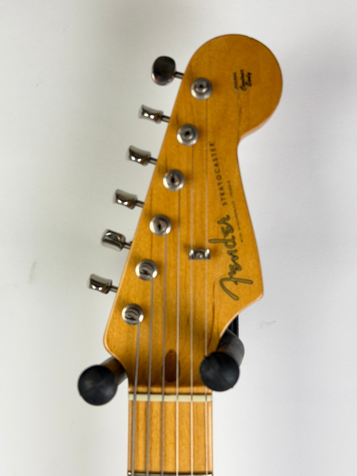Fender AVRI American Vintage '57 Stratocaster Reissue (2001), Ice Blue Metallic (Pre-Owned)