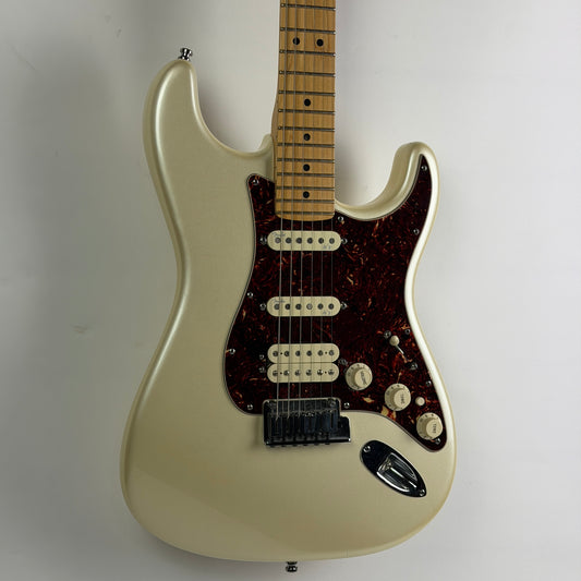 Fender American Deluxe Stratocaster HSS (2010), Olympic Pearl, Maple Fingerboard (Pre-Owned)