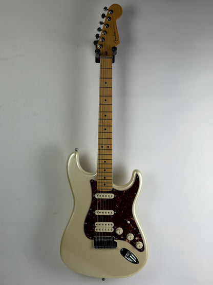Fender American Deluxe Stratocaster HSS (2010), Olympic Pearl, Maple Fingerboard