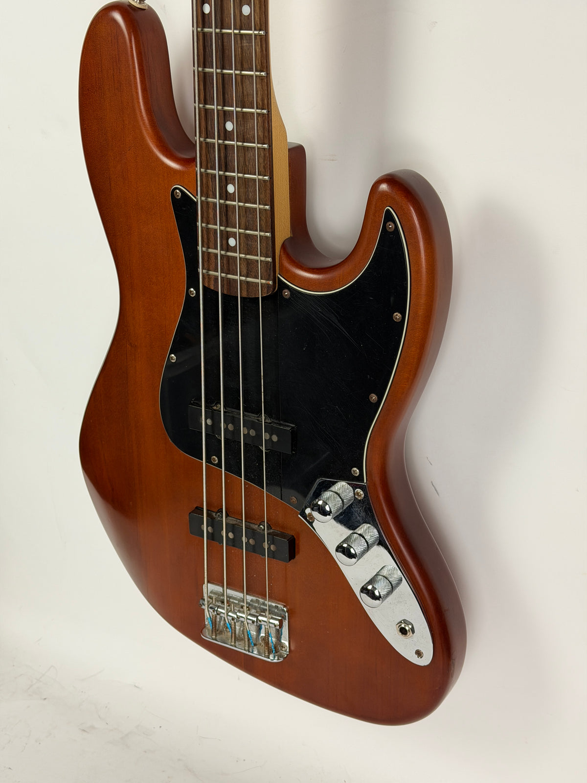 Squier by Fender Jazz Bass (2004), Walnut Brown, Indonesia (Pre-Owned)