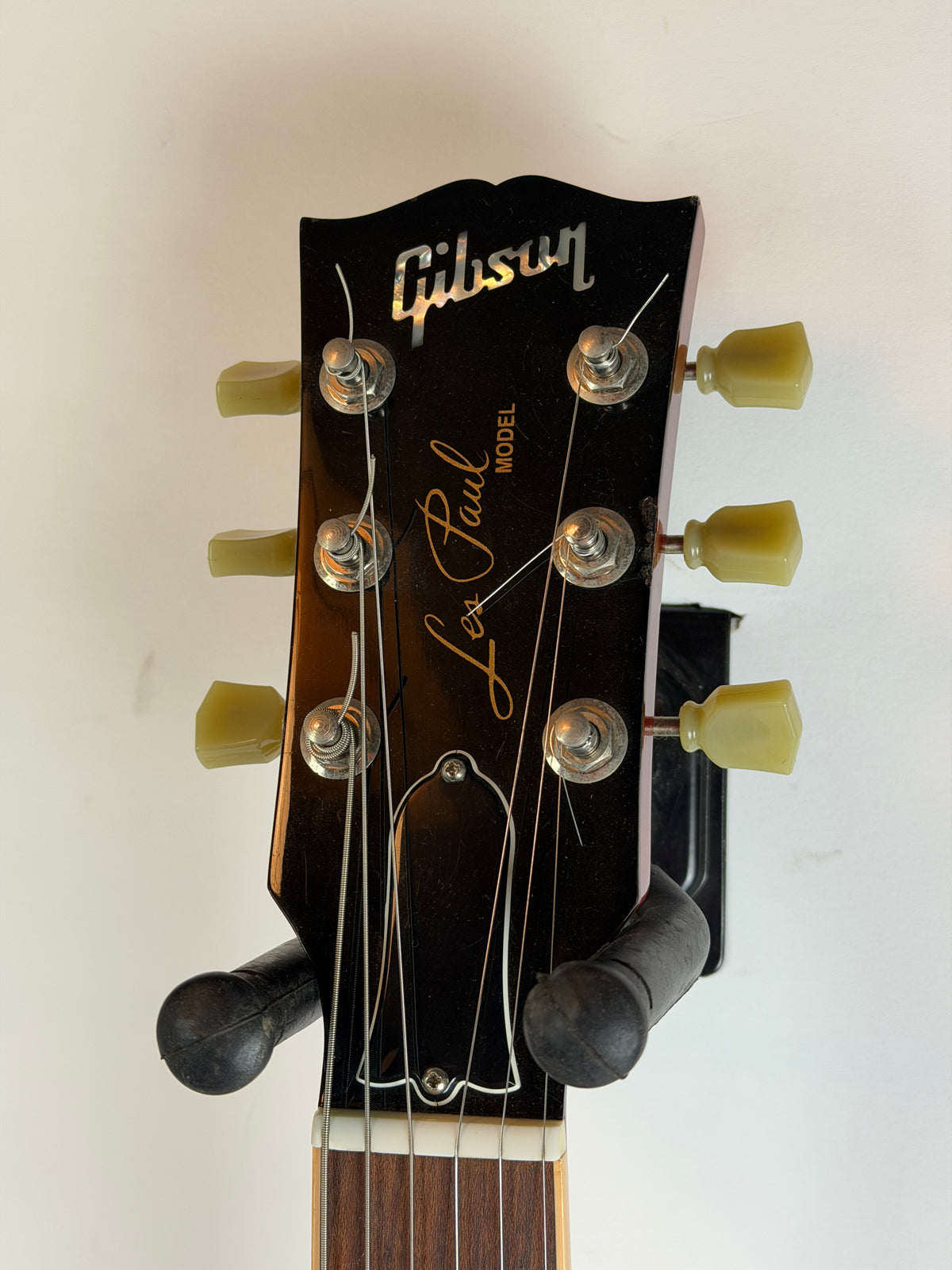 Gibson Les Paul Classic, Heritage Cherry Sunburst (Pre-Owned)